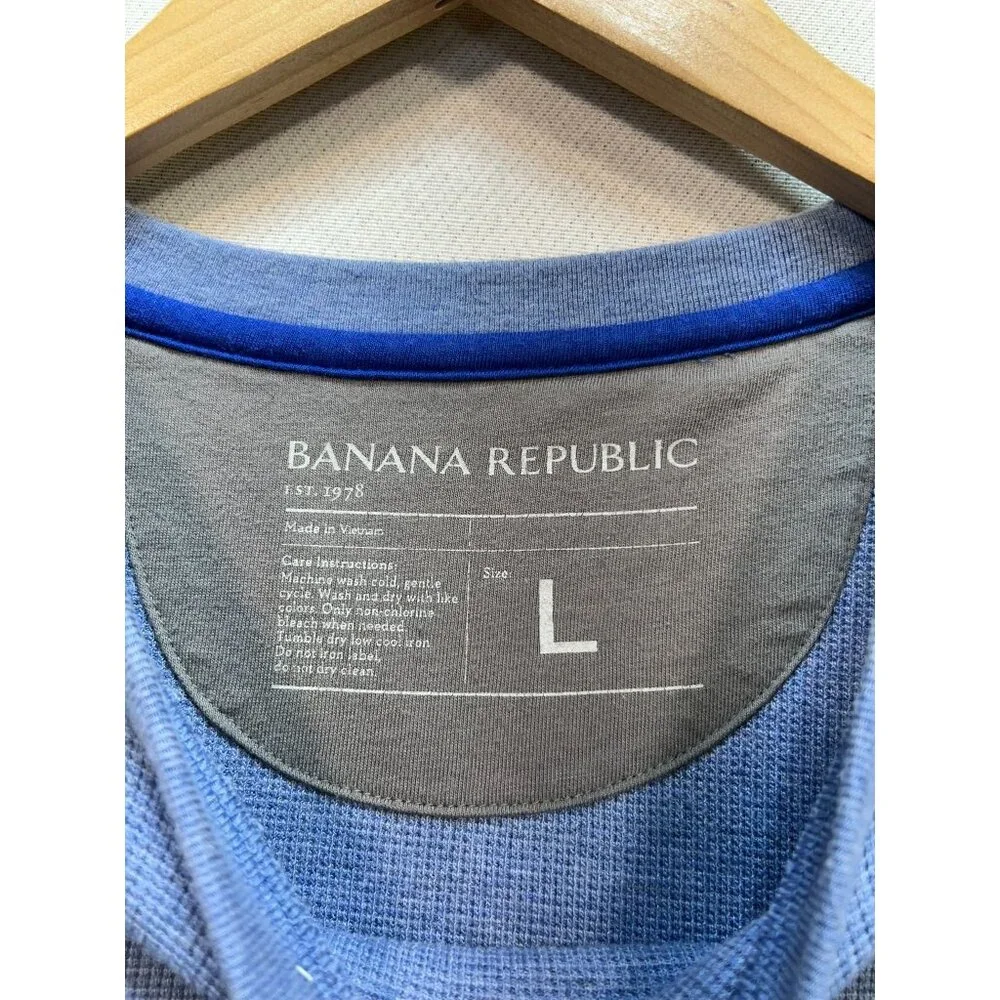 Banana Republic Mens Waffle Knit Relaxed Fit Long T-Shirt Sz L Blue Stretch